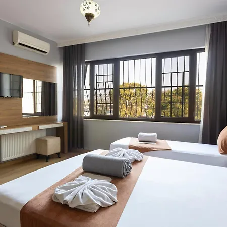Lumina Boutique 5*