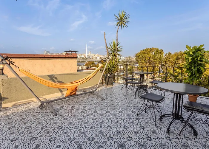 Lumina Boutique Hotel 5*